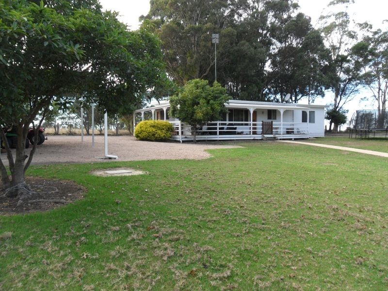 64 Robertsons Road, Kalimna West VIC 3909