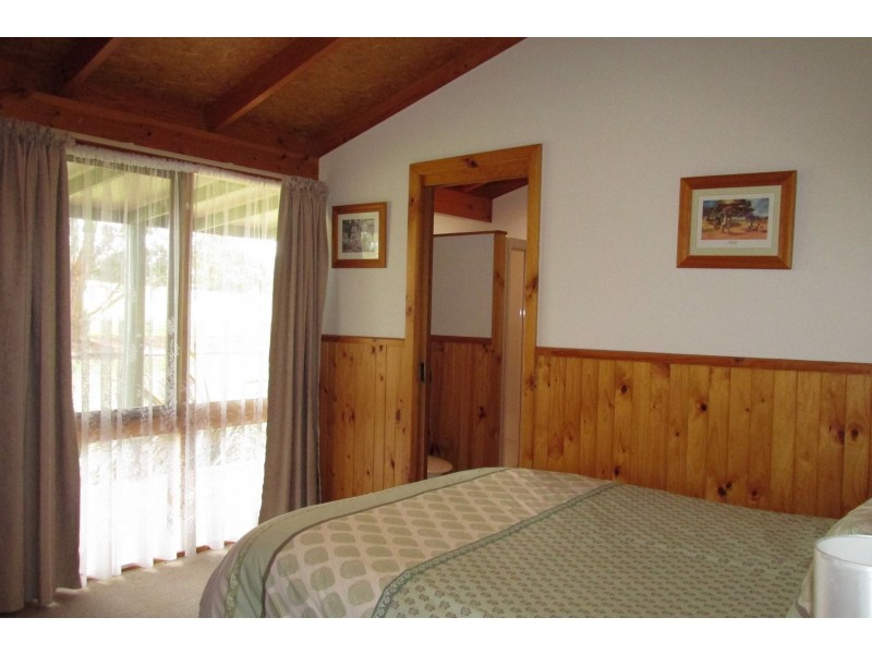 94 Hoyt Street, Lindenow VIC 3865