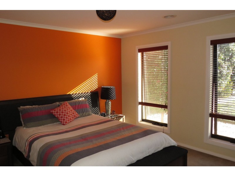 16 Mistana Court, Eastwood VIC 3875