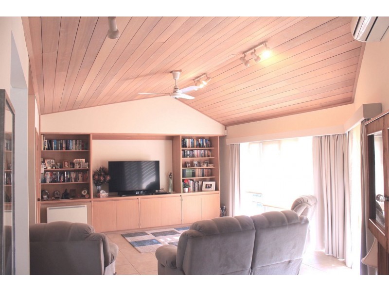 4 Patricia Street, Bairnsdale VIC 3875