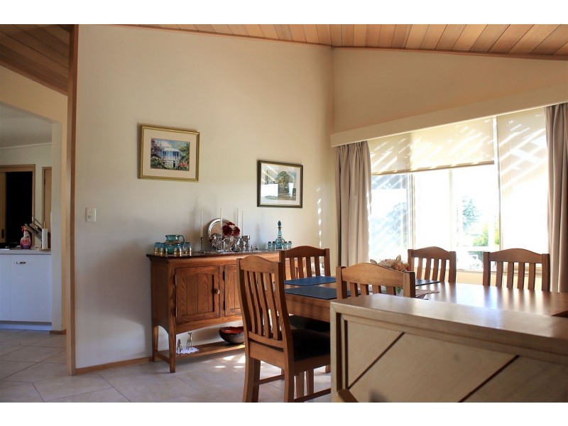 4 Patricia Street, Bairnsdale VIC 3875