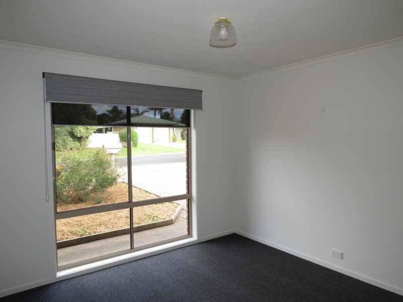 2 Morekana Crescent, Eastwood VIC 3875