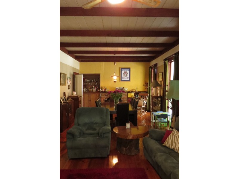 1623 Great Alpine Road, Sarsfield VIC 3875