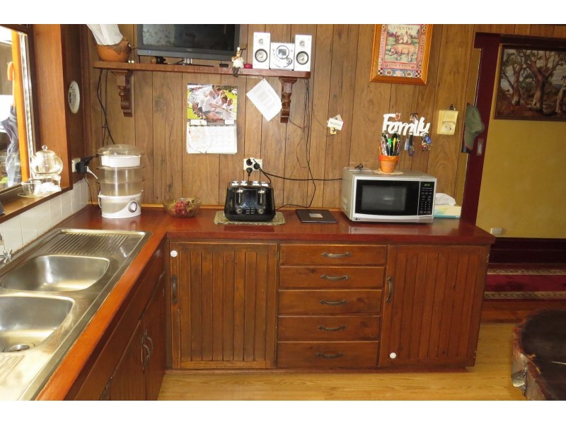 1623 Great Alpine Road, Sarsfield VIC 3875