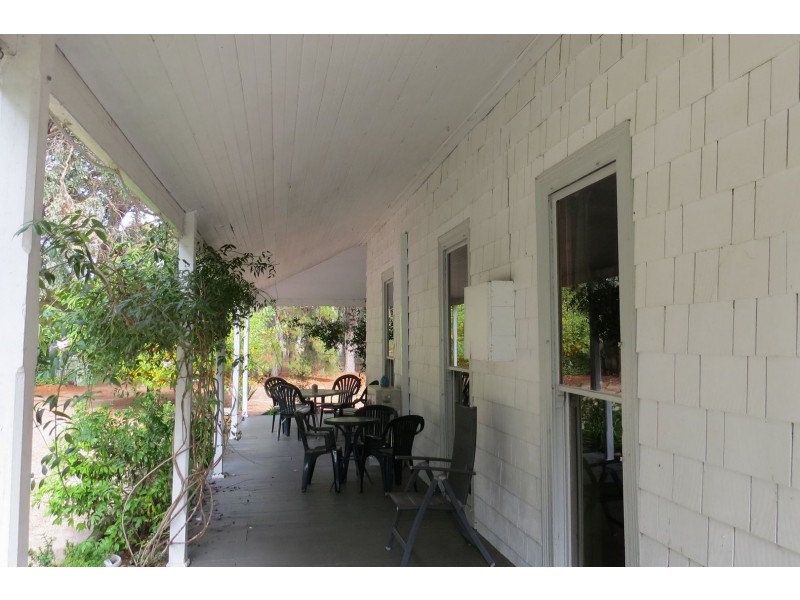 1623 Great Alpine Road, Sarsfield VIC 3875