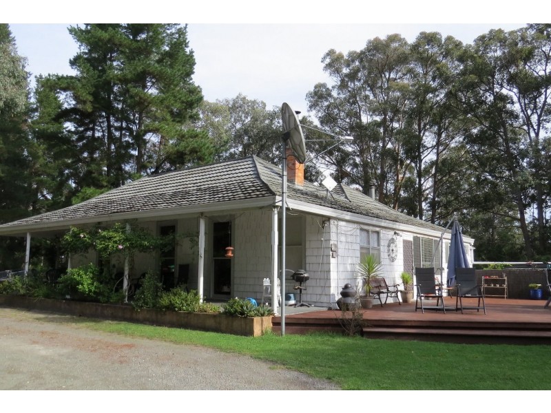 1623 Great Alpine Road, Sarsfield VIC 3875