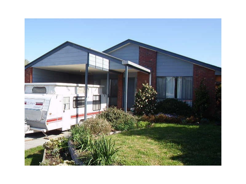 5 Hugh Court, Bairnsdale VIC 3875