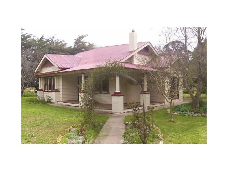 Princes Highway, Bairnsdale VIC 3875