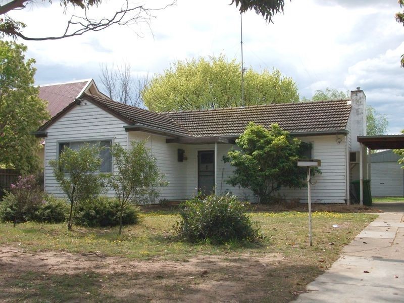 10 Jennings Street, Bairnsdale VIC 3875