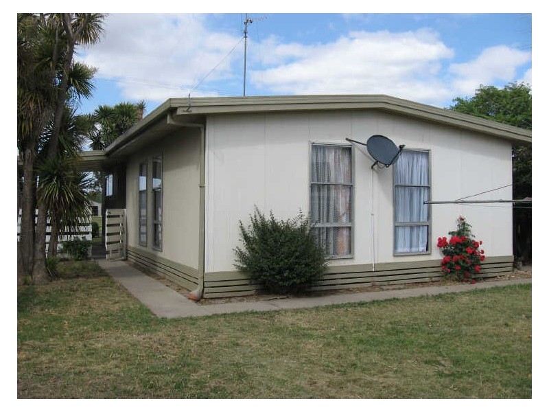 23 Lucknow Street, Bairnsdale VIC 3875