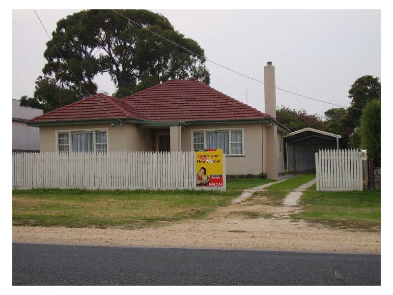 14 Moroney Street, Bairnsdale VIC 3875
