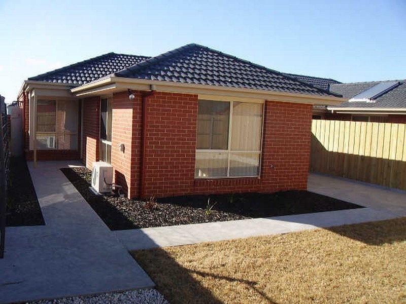 20 Deakin Avenue, Bairnsdale VIC 3875