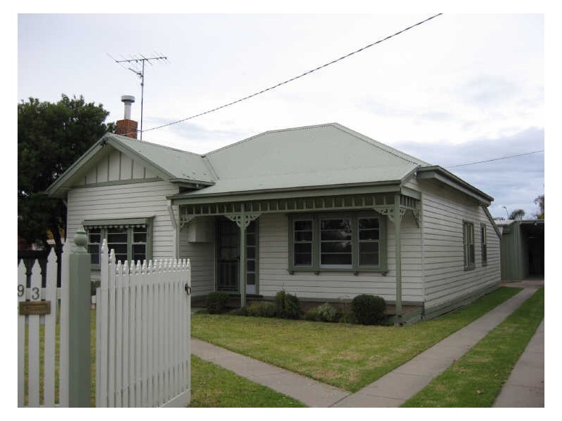 93 Francis Street, Bairnsdale VIC 3875