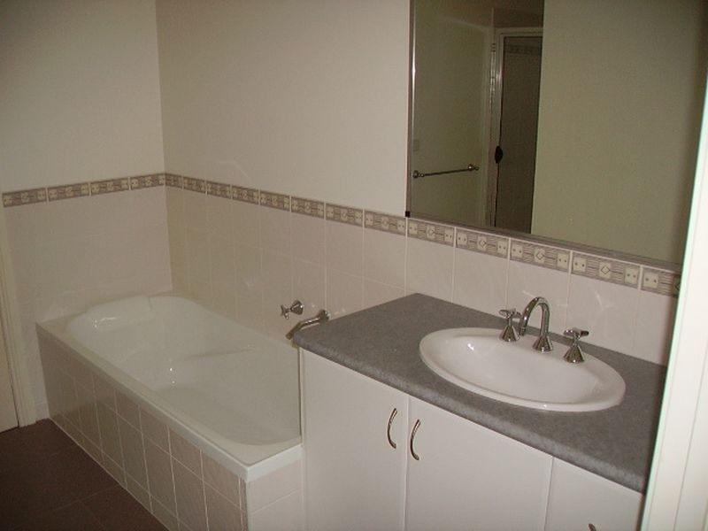 57A Balmoral Crescent, Bairnsdale VIC 3875