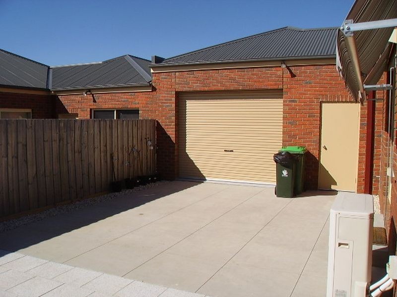 57A Balmoral Crescent, Bairnsdale VIC 3875