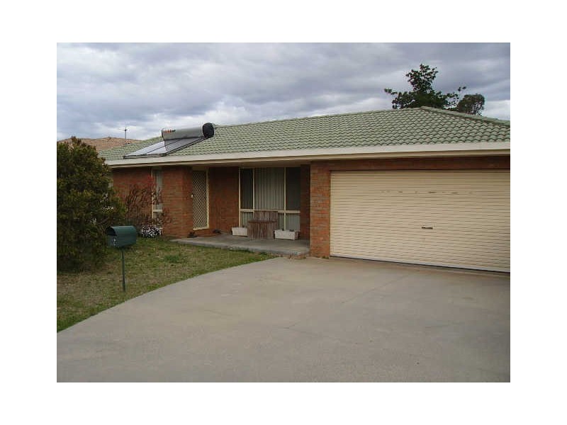 12 Alvin Court, Bairnsdale VIC 3875