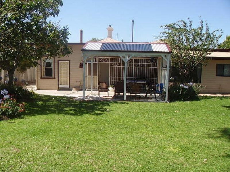 38 Murphy Street, Bairnsdale VIC 3875