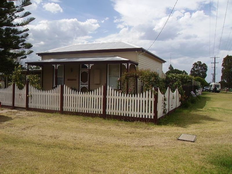 2 Magnolia Drive, Bairnsdale VIC 3875