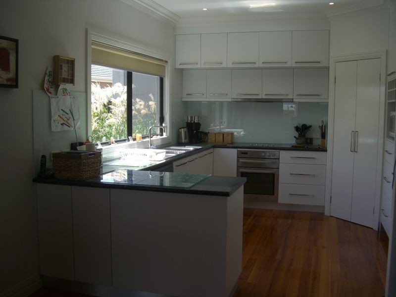 6 Gatehouse Drive, Bairnsdale VIC 3875