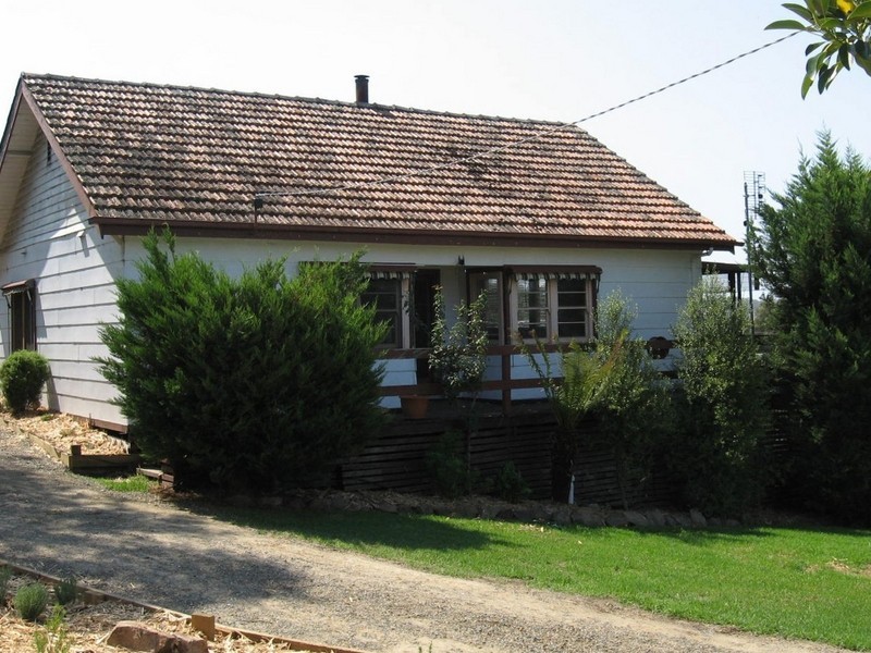 10 Mill Street, Bairnsdale VIC 3875