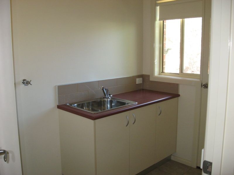 75 Harnham Drive, Bairnsdale VIC 3875