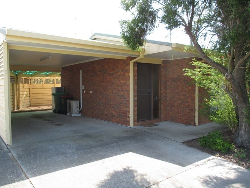 1/2 Reid Street, Bairnsdale VIC 3875