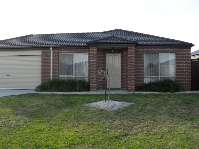 8 Clematis Court, Bairnsdale VIC 3875