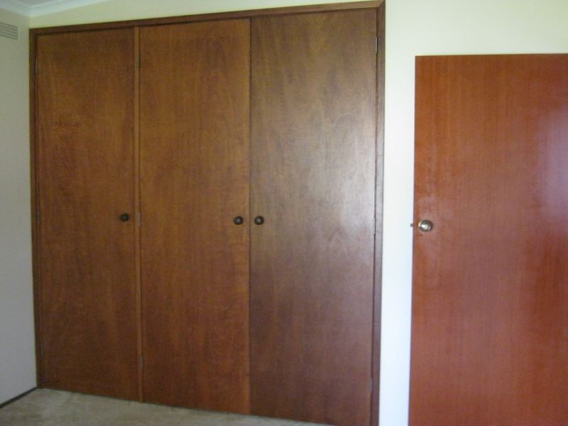 9 Lindsay Court, Wy Yung VIC 3875