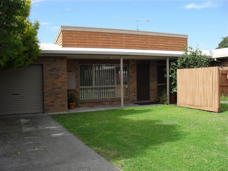 2/58 Ligar Street, Bairnsdale VIC 3875