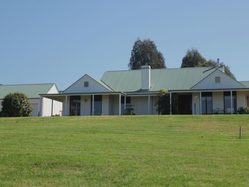 100 Doyles Road, Bairnsdale VIC 3875