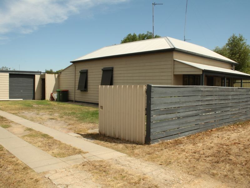 13 Swan Street, Bairnsdale VIC 3875