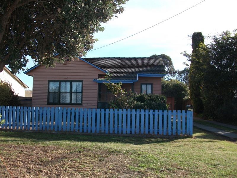 128 Dalmahoy Street, Bairnsdale VIC 3875