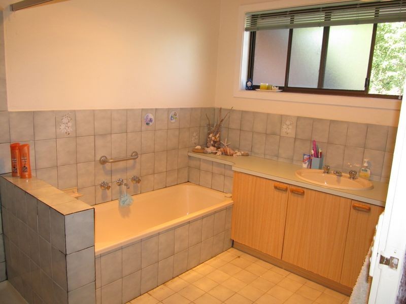 36 Riley Street, Bairnsdale VIC 3875