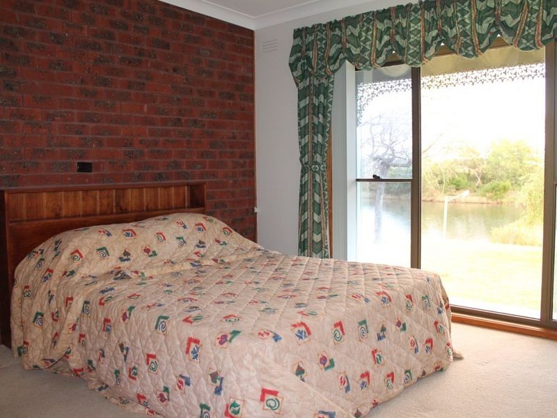 48 Robb Street, Bairnsdale VIC 3875