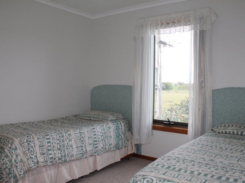 48 Robb Street, Bairnsdale VIC 3875