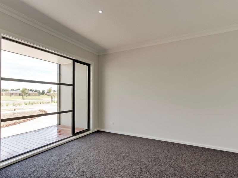 14 Shannon Boulevard, Bairnsdale VIC 3875