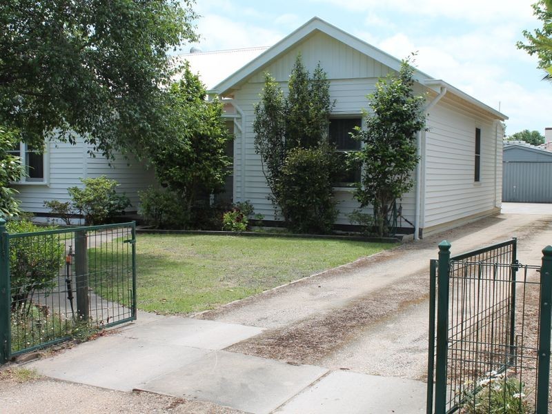 6 Mitchell Street, Bairnsdale VIC 3875