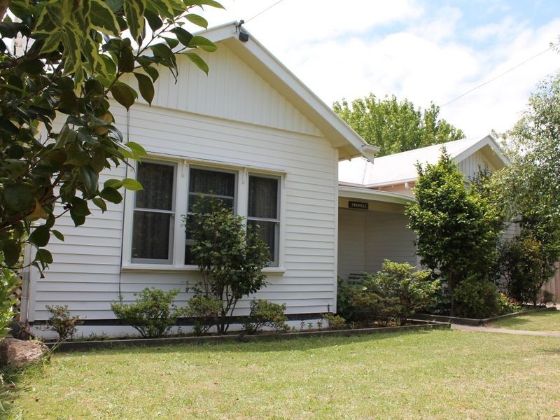 6 Mitchell Street, Bairnsdale VIC 3875