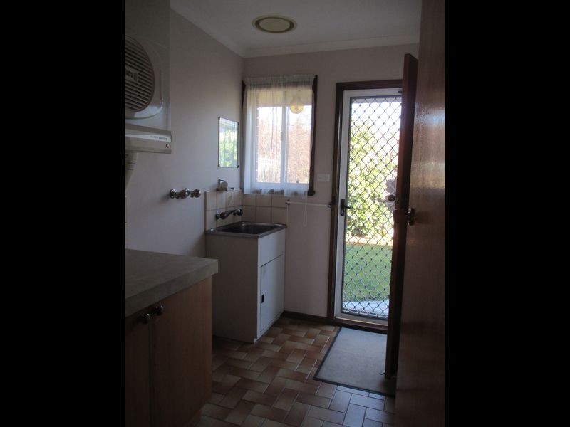 Unit 3/4 Day Street, Bairnsdale VIC 3875