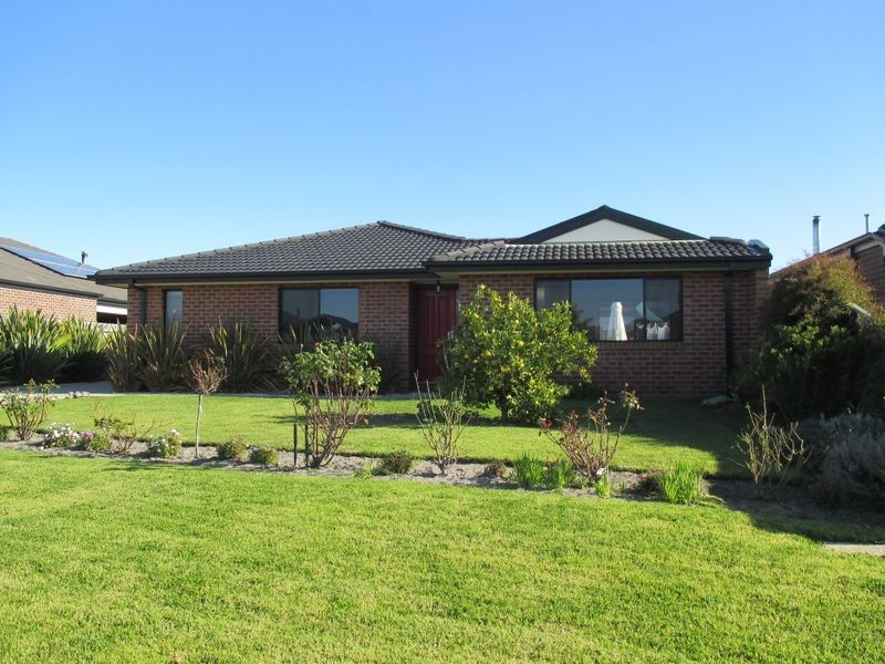 1/11 Georgia Court, Bairnsdale VIC 3875