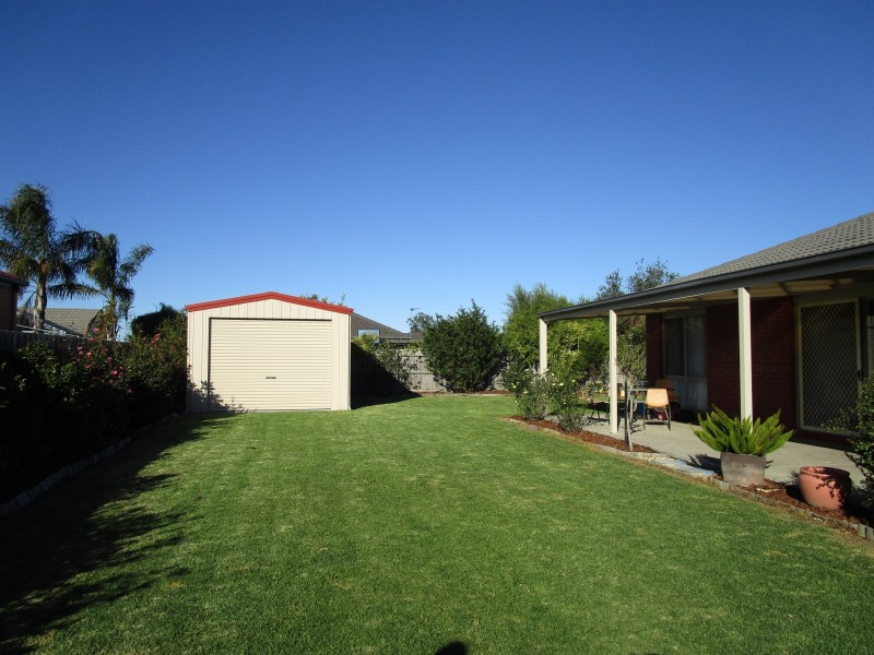 47 Howitt Avenue, Bairnsdale VIC 3875