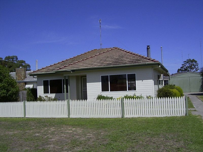 7 Magnolia Drive, Bairnsdale VIC 3875