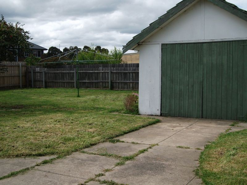 82 Wallace Street, Bairnsdale VIC 3875