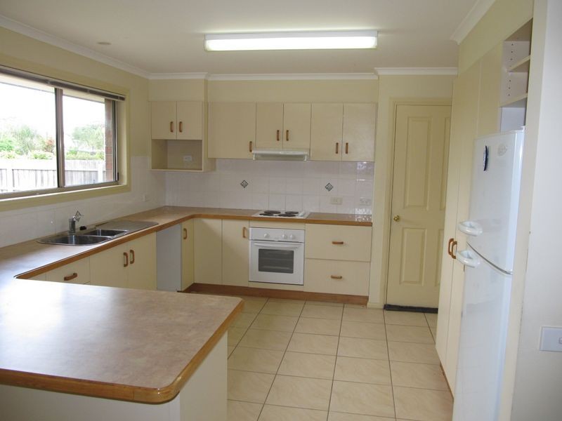 4 Canterbury Close  Eastwood, Bairnsdale VIC 3875