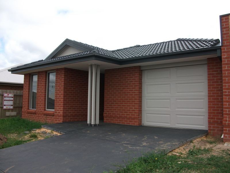 2/21 Fison Avenue, Bairnsdale VIC 3875