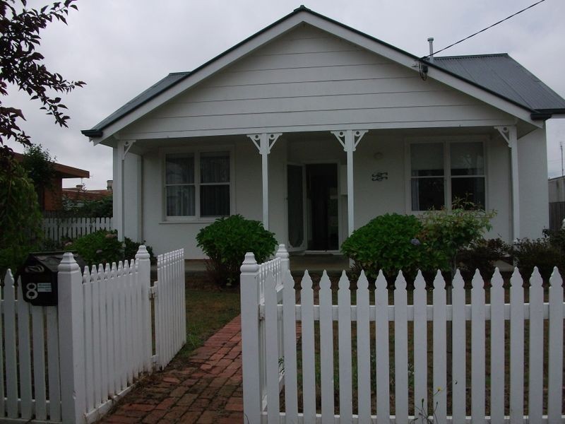 8 Anderson Street, Bairnsdale VIC 3875