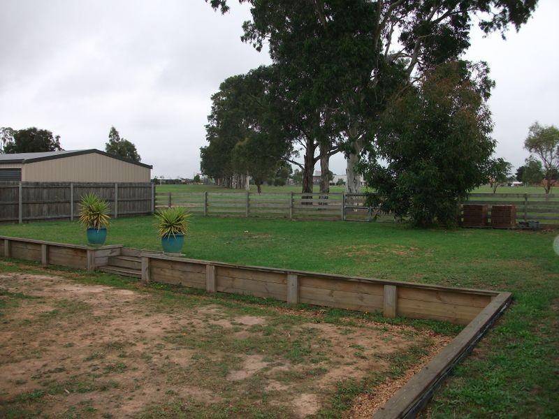 89 Gatehouse Drive, Bairnsdale VIC 3875