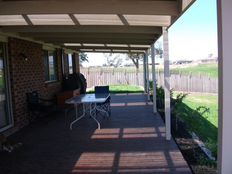 22 Phoebes Way, Bairnsdale VIC 3875