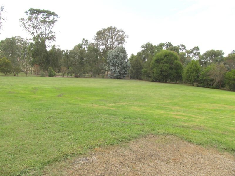 63 Amberly Drive, Nicholson VIC 3882