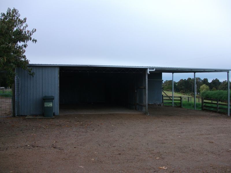 410 Balfours Road, Wy Yung VIC 3875